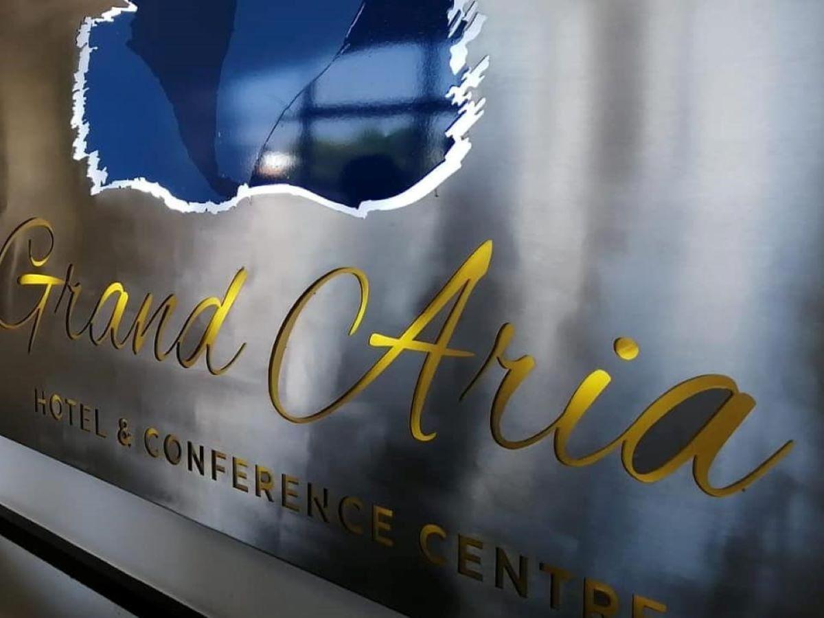 The Grand Aria Hotel And Conference Centre Габороне Екстериор снимка